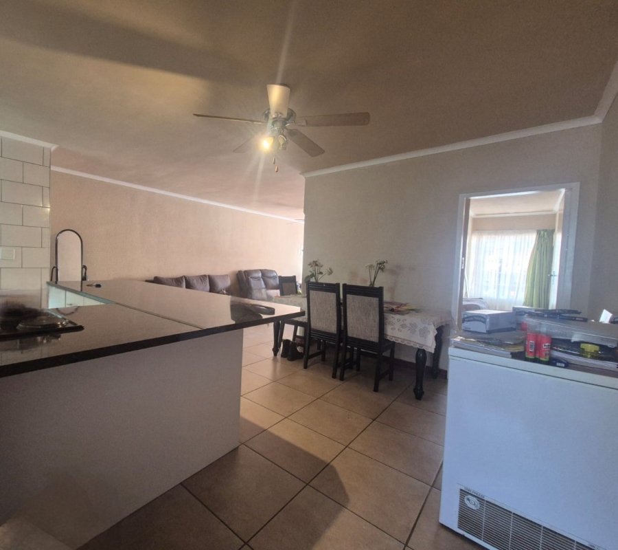 2 Bedroom Property for Sale in Greenhills Gauteng