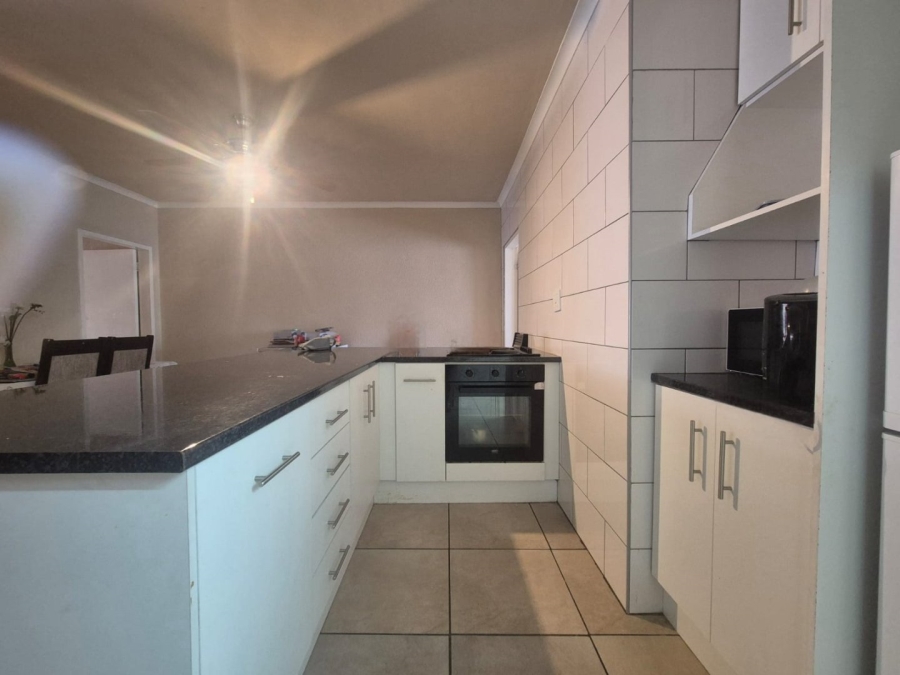 2 Bedroom Property for Sale in Greenhills Gauteng