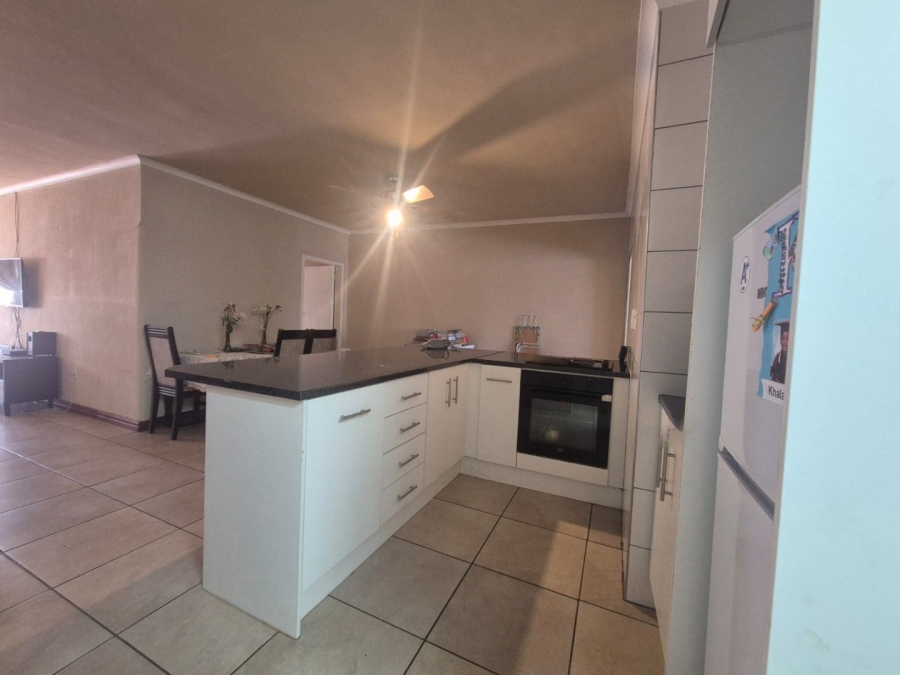 2 Bedroom Property for Sale in Greenhills Gauteng