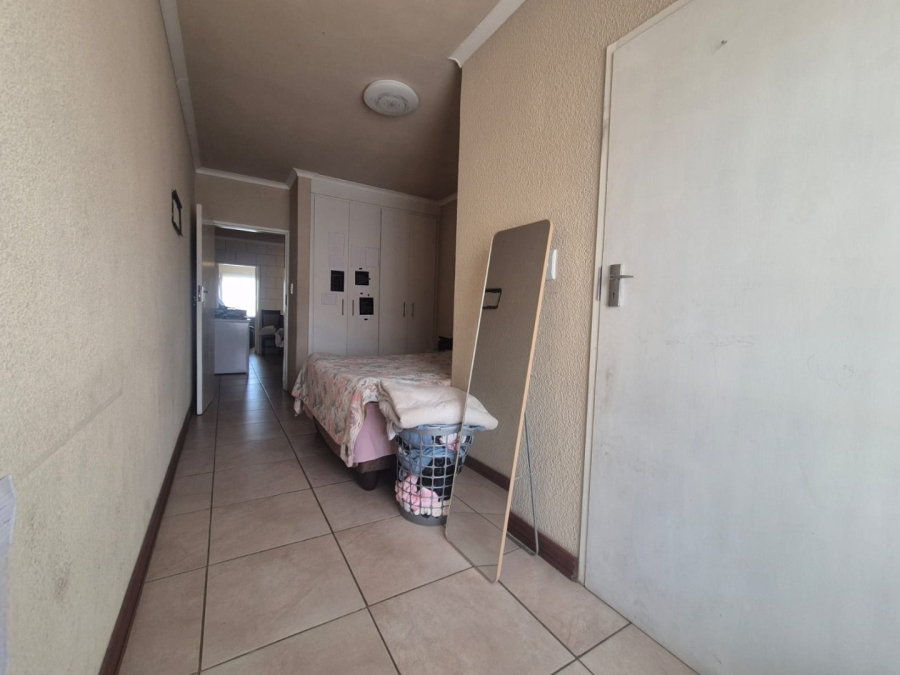 2 Bedroom Property for Sale in Greenhills Gauteng