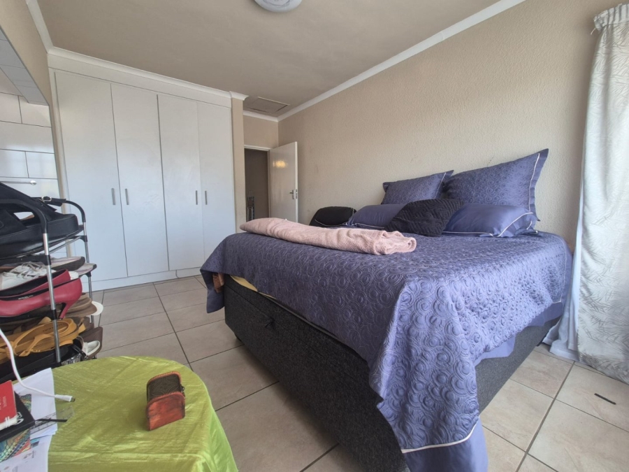 2 Bedroom Property for Sale in Greenhills Gauteng