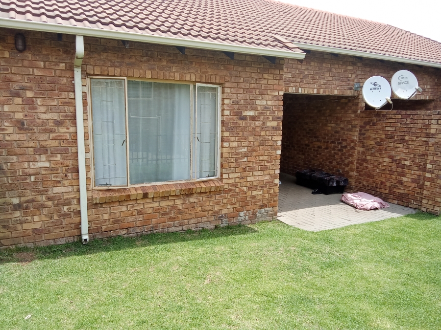 3 Bedroom Property for Sale in Allens Nek Gauteng