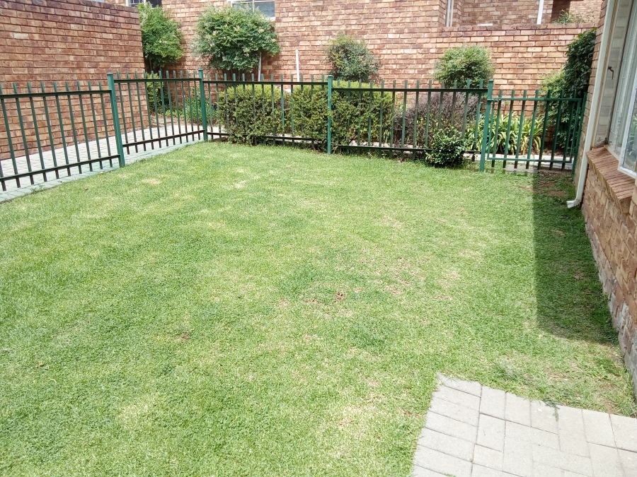3 Bedroom Property for Sale in Allens Nek Gauteng