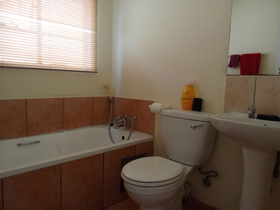 3 Bedroom Property for Sale in Allens Nek Gauteng