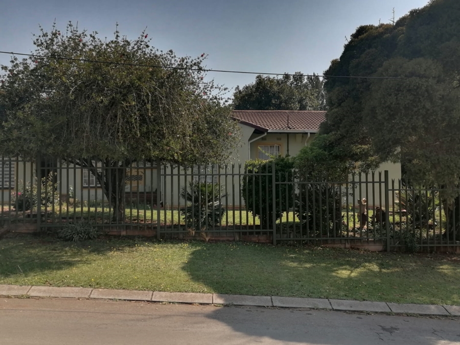 3 Bedroom Property for Sale in Witpoortjie Gauteng