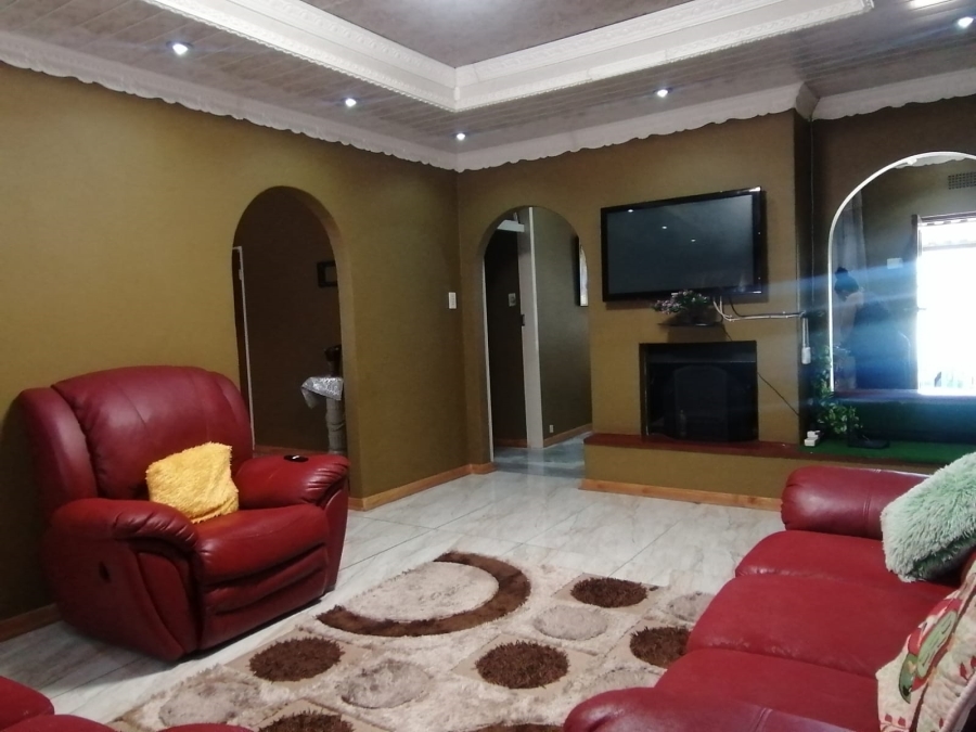 3 Bedroom Property for Sale in Witpoortjie Gauteng
