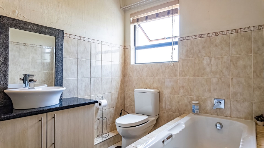 4 Bedroom Property for Sale in Tijger Valley Gauteng