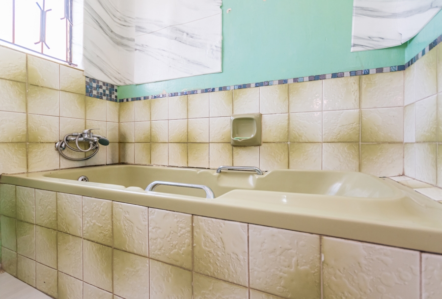 3 Bedroom Property for Sale in Mohlakeng Gauteng