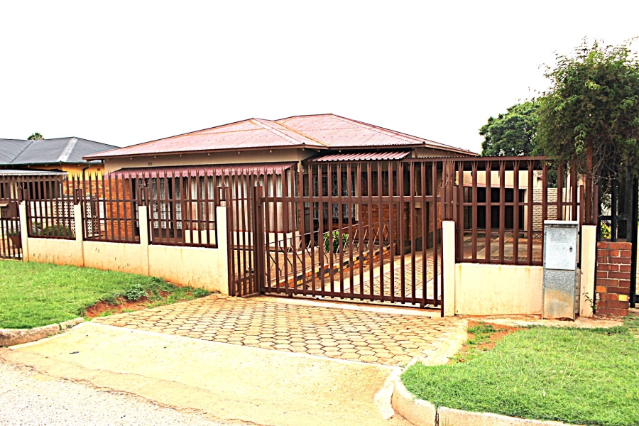 3 Bedroom Property for Sale in Georginia Gauteng