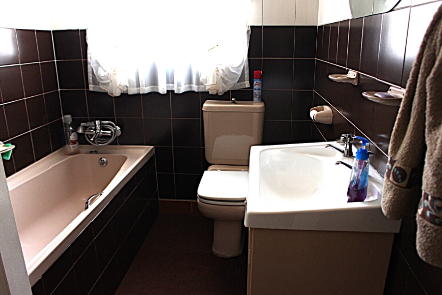 3 Bedroom Property for Sale in Georginia Gauteng