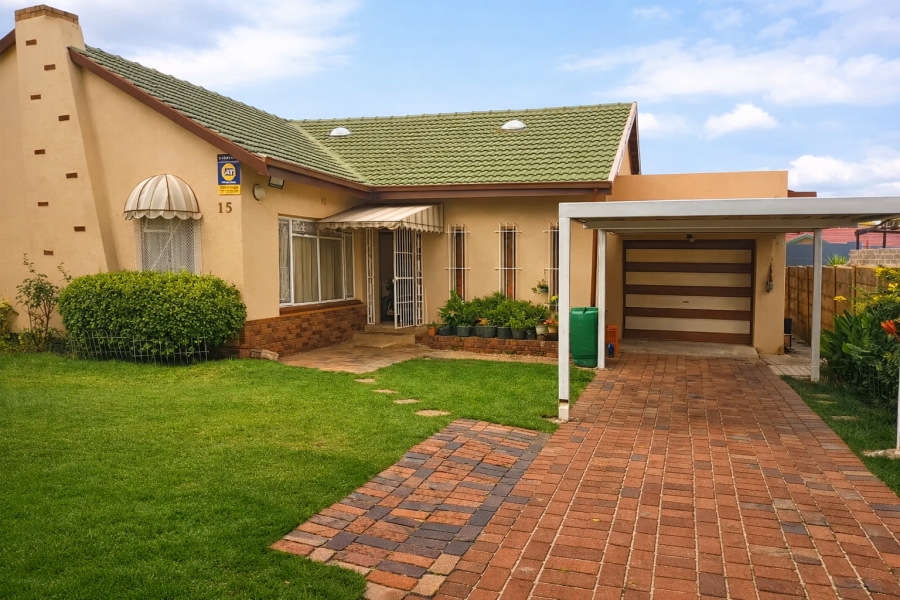 3 Bedroom Property for Sale in Florida Lake Gauteng