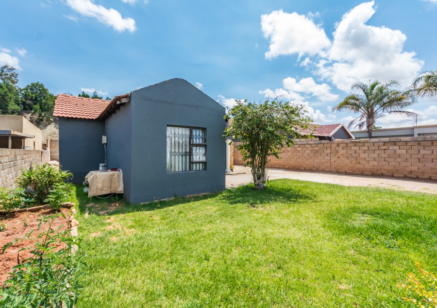 3 Bedroom Property for Sale in Tsakane Gauteng