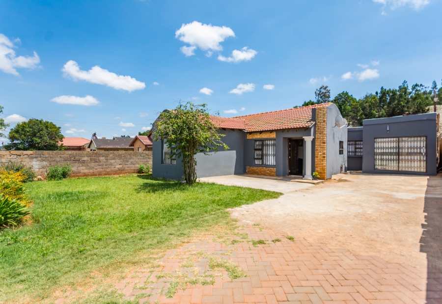 3 Bedroom Property for Sale in Tsakane Gauteng