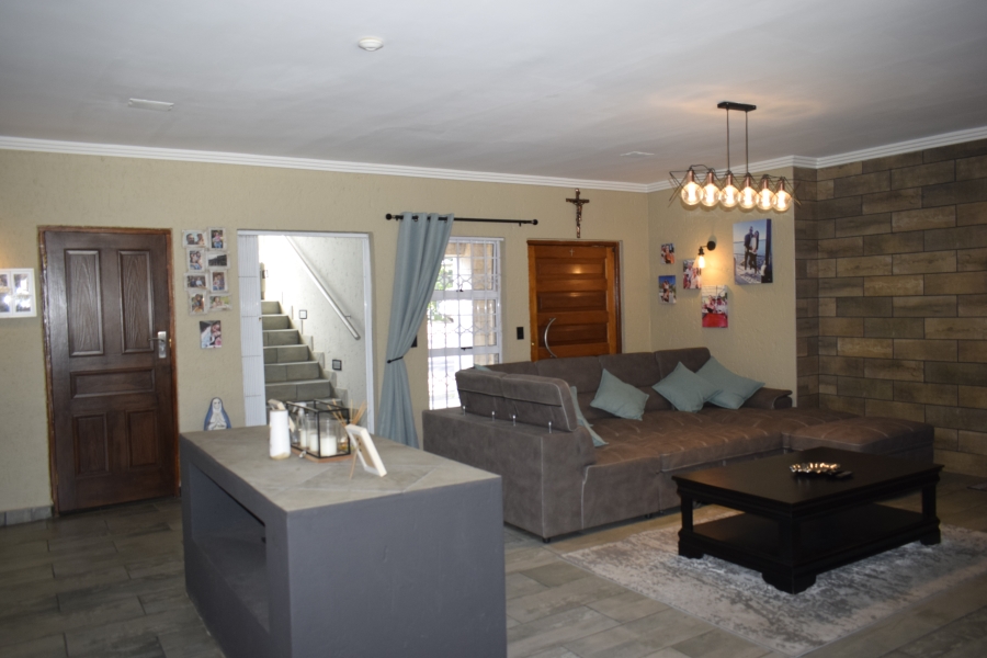 3 Bedroom Property for Sale in Lambton Gauteng