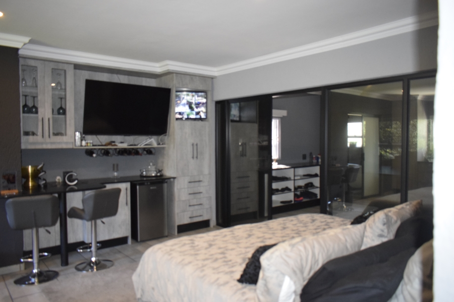3 Bedroom Property for Sale in Lambton Gauteng