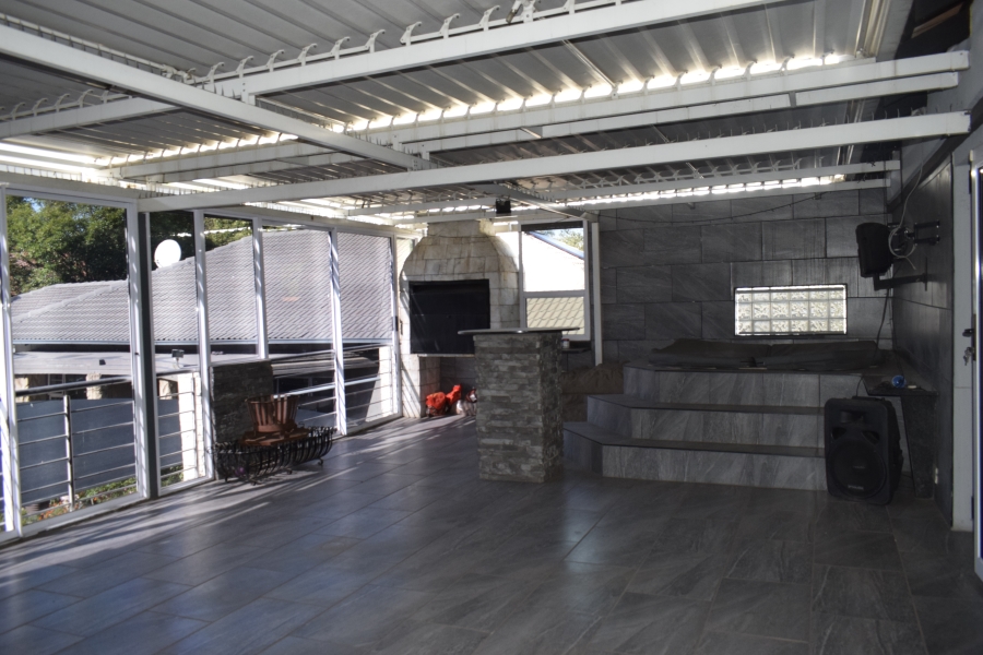 3 Bedroom Property for Sale in Lambton Gauteng