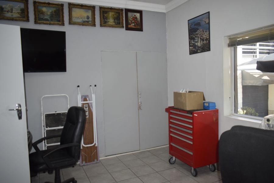 3 Bedroom Property for Sale in Lambton Gauteng