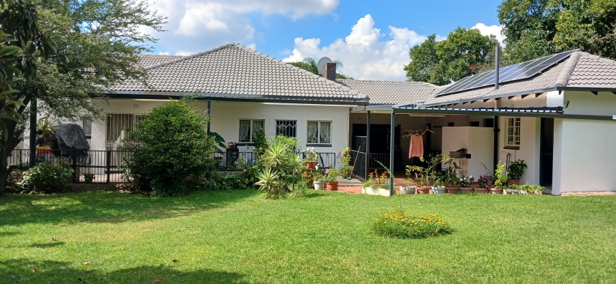 8 Bedroom Property for Sale in Lambton Gauteng