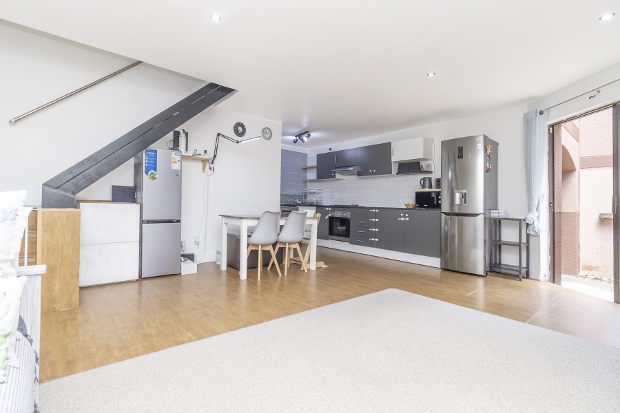 3 Bedroom Property for Sale in Magaliessig Gauteng