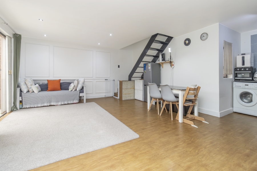 3 Bedroom Property for Sale in Magaliessig Gauteng