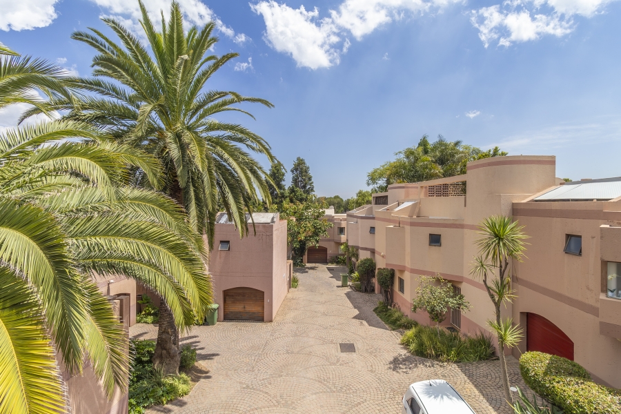 3 Bedroom Property for Sale in Magaliessig Gauteng