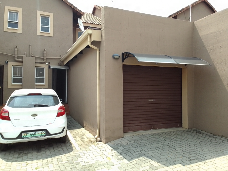 2 Bedroom Property for Sale in Vanderbijlpark SE 4 Gauteng