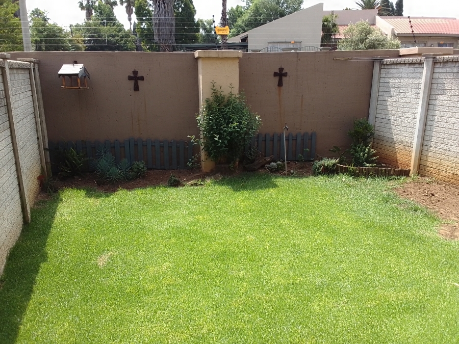 2 Bedroom Property for Sale in Vanderbijlpark SE 4 Gauteng
