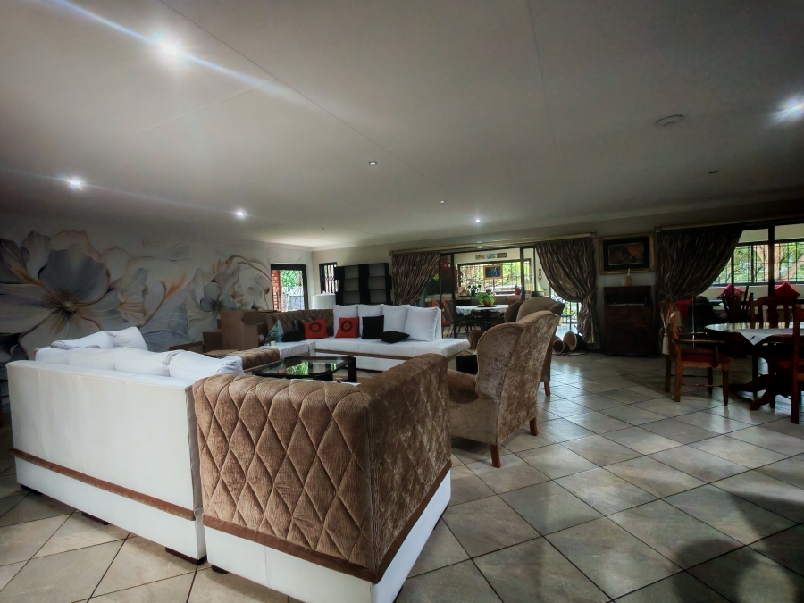 11 Bedroom Property for Sale in Patryshoek A H Gauteng