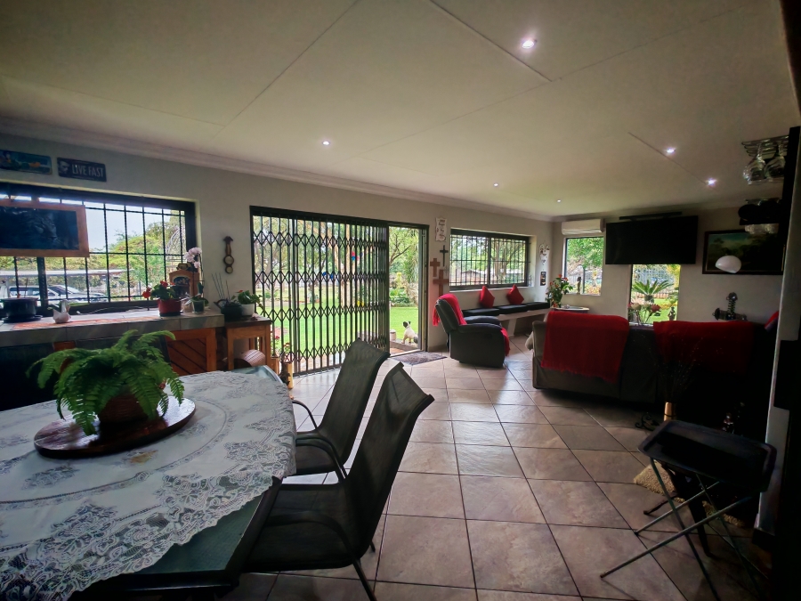 11 Bedroom Property for Sale in Patryshoek A H Gauteng
