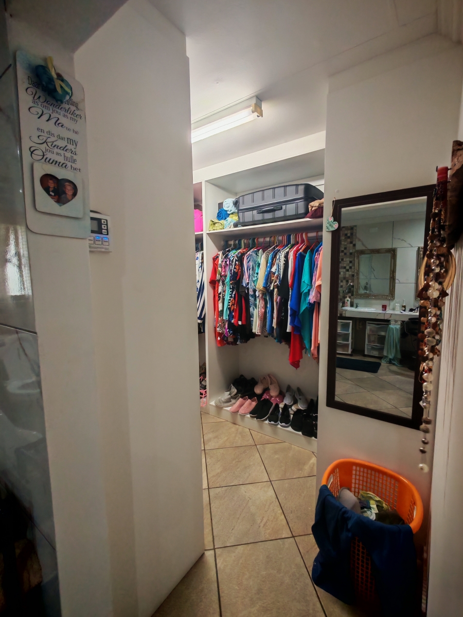 11 Bedroom Property for Sale in Patryshoek A H Gauteng