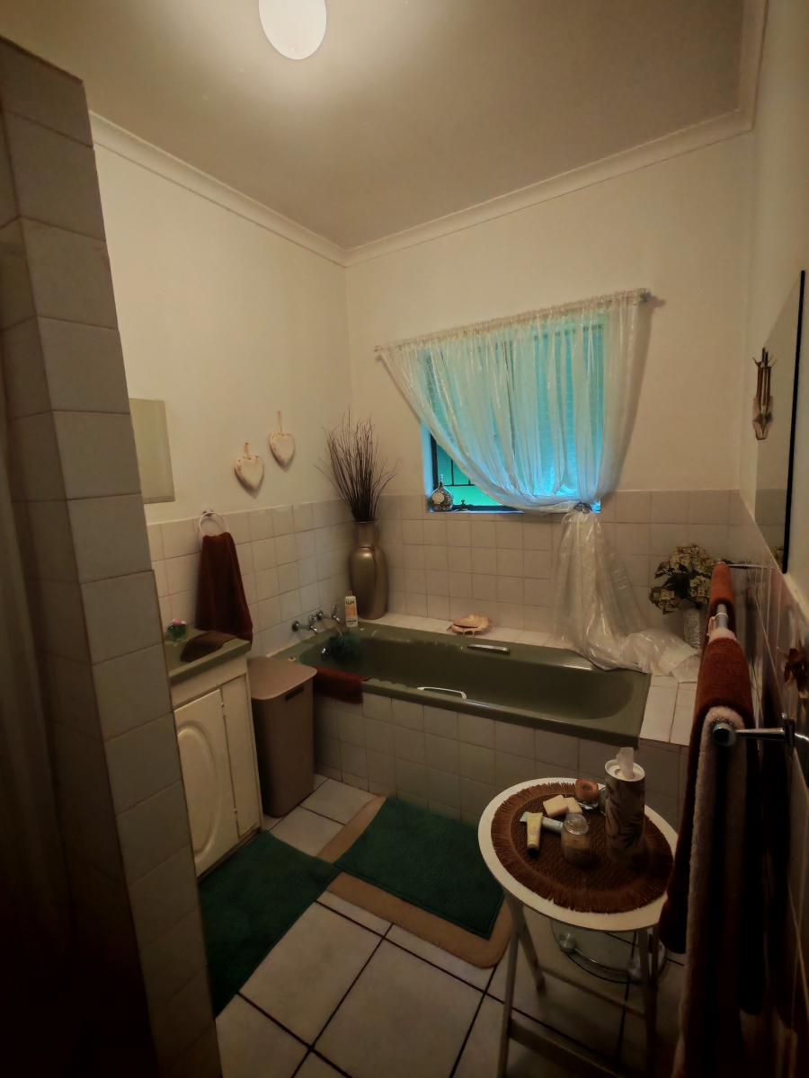 11 Bedroom Property for Sale in Patryshoek A H Gauteng