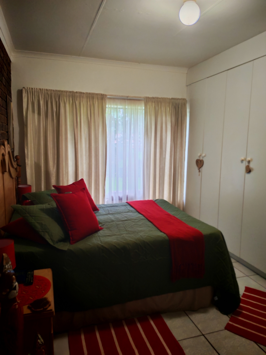 11 Bedroom Property for Sale in Patryshoek A H Gauteng