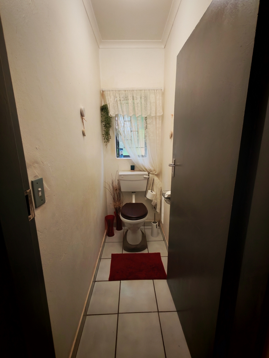 11 Bedroom Property for Sale in Patryshoek A H Gauteng