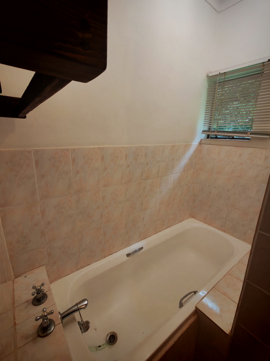 11 Bedroom Property for Sale in Patryshoek A H Gauteng