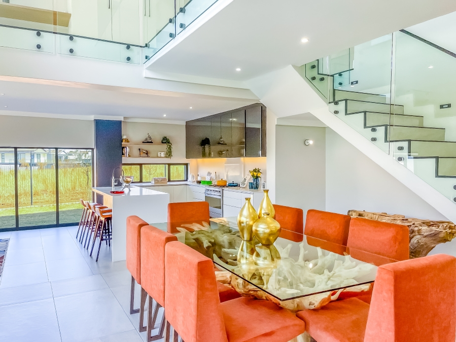 To Let 5 Bedroom Property for Rent in Midstream Ridge Gauteng