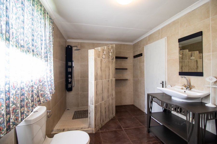 4 Bedroom Property for Sale in General Albertspark Gauteng