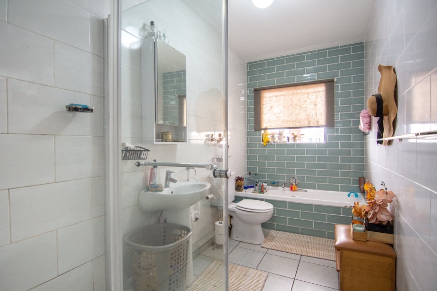 2 Bedroom Property for Sale in Northcliff Gauteng