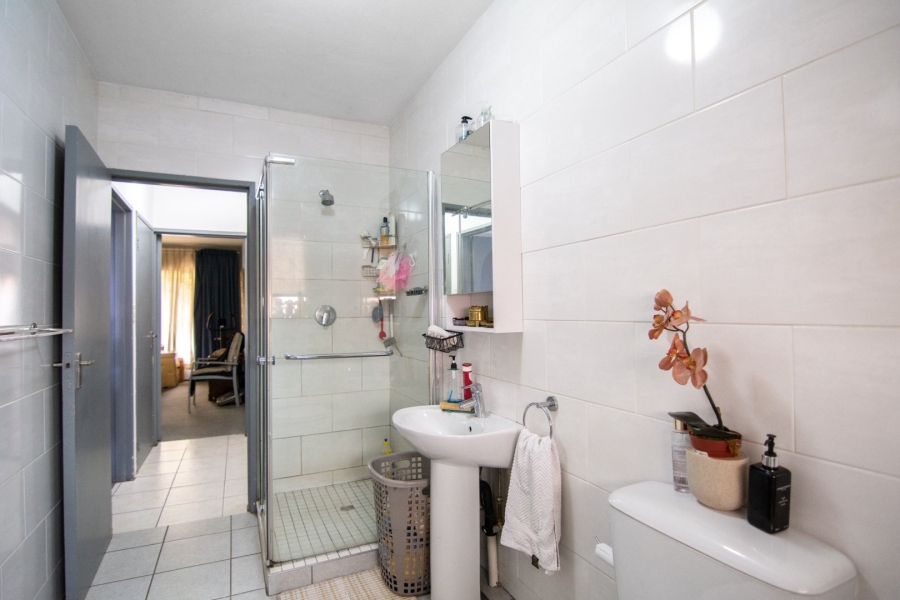 2 Bedroom Property for Sale in Northcliff Gauteng