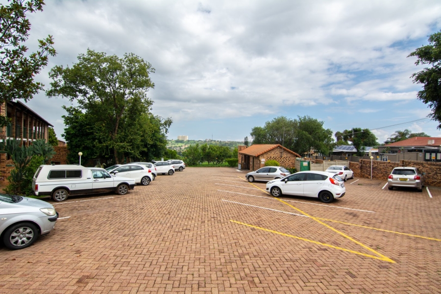 2 Bedroom Property for Sale in Northcliff Gauteng