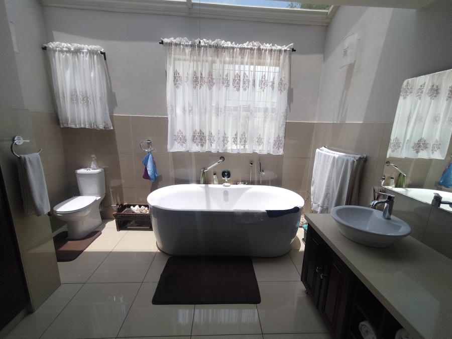 4 Bedroom Property for Sale in Pretoria North Gauteng