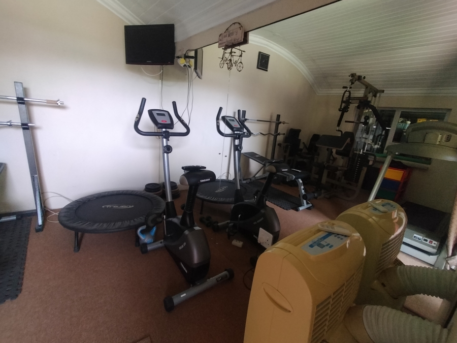 4 Bedroom Property for Sale in Pretoria North Gauteng