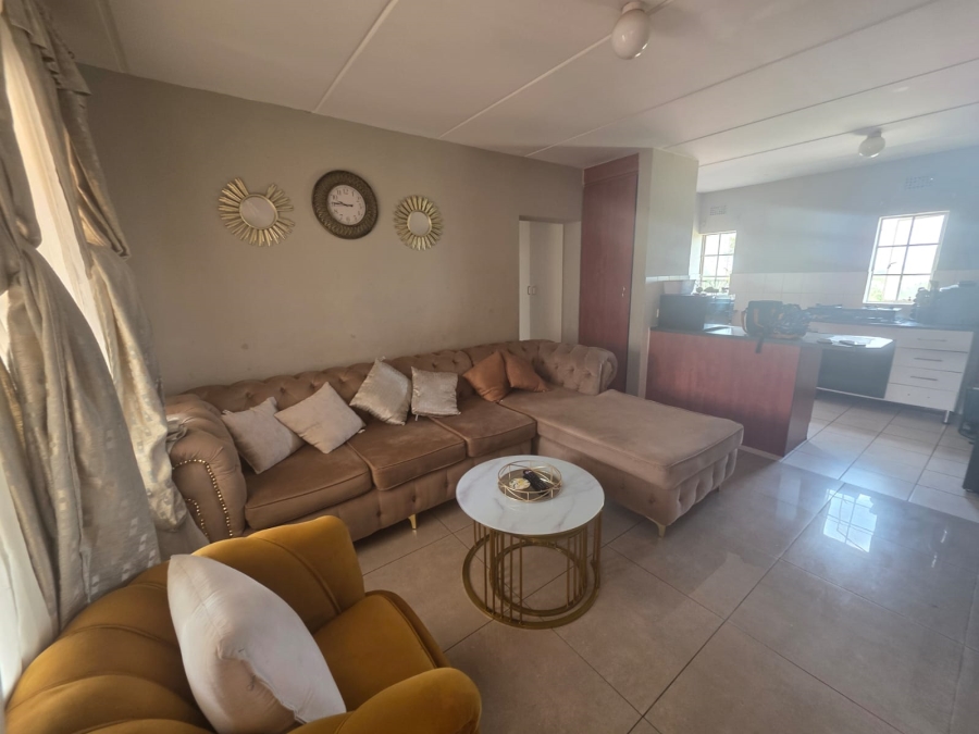 To Let 3 Bedroom Property for Rent in Castleview Gauteng