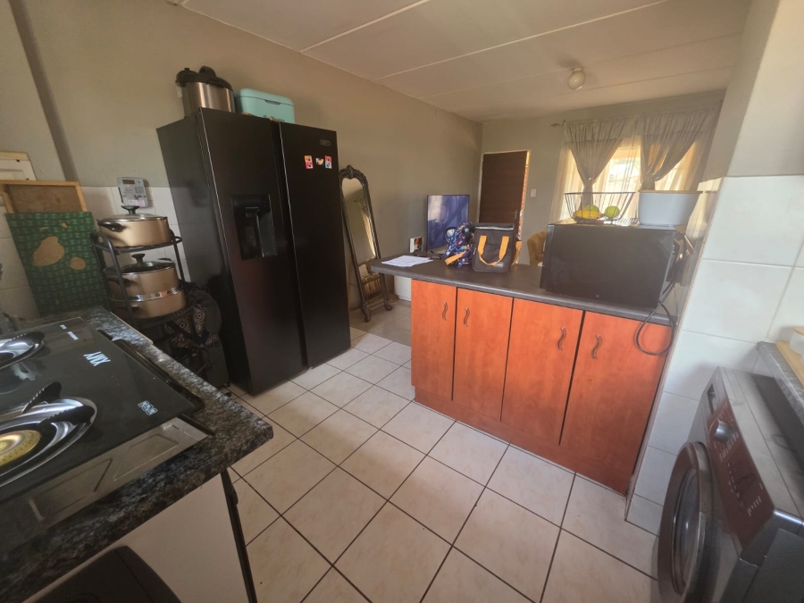 To Let 3 Bedroom Property for Rent in Castleview Gauteng