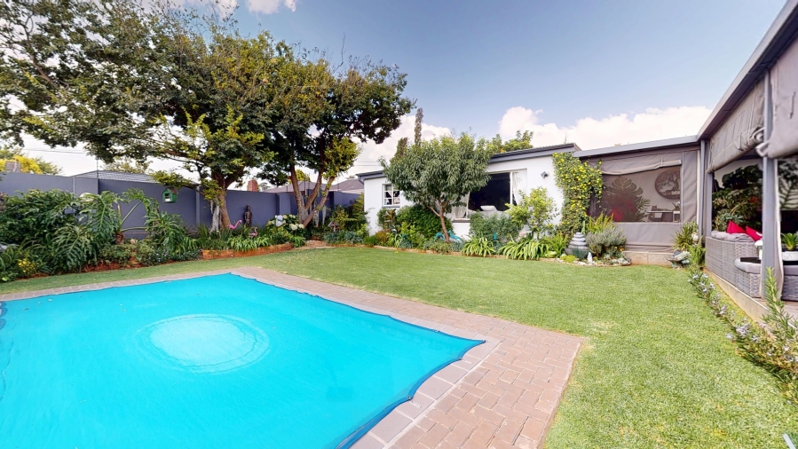 4 Bedroom Property for Sale in Sunnyridge Gauteng