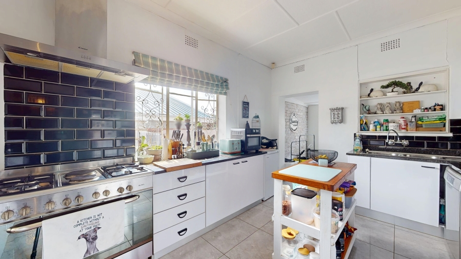 4 Bedroom Property for Sale in Sunnyridge Gauteng