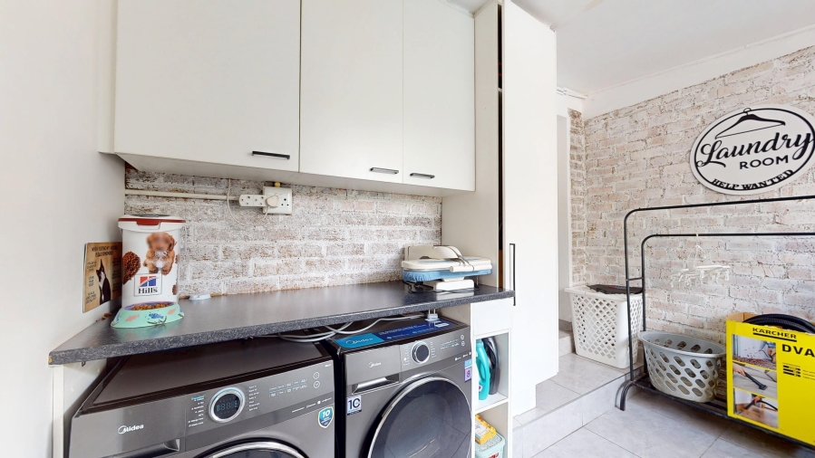 4 Bedroom Property for Sale in Sunnyridge Gauteng