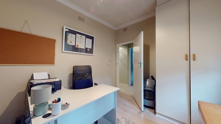 4 Bedroom Property for Sale in Sunnyridge Gauteng