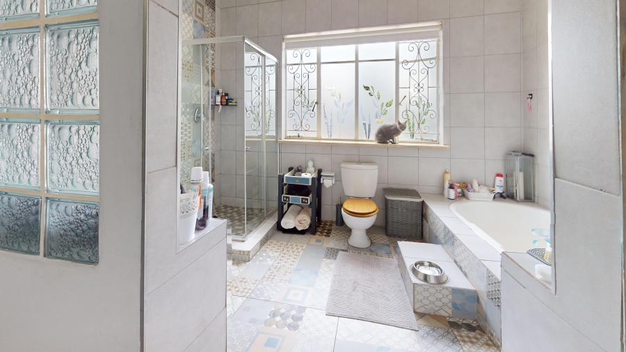 4 Bedroom Property for Sale in Sunnyridge Gauteng