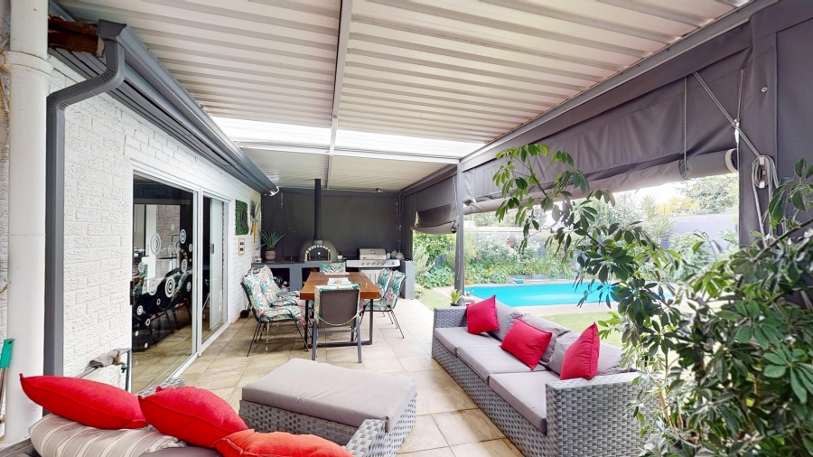 4 Bedroom Property for Sale in Sunnyridge Gauteng