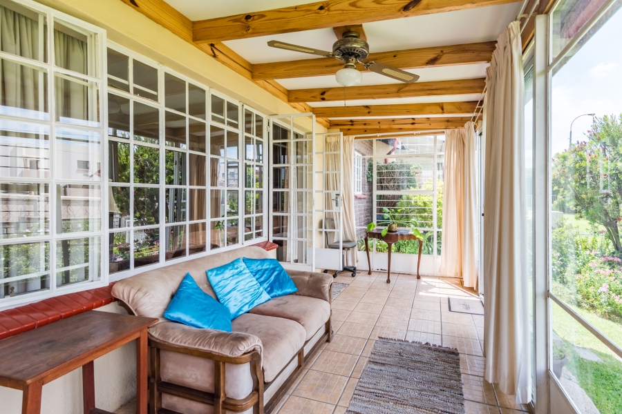 2 Bedroom Property for Sale in Helderkruin Gauteng